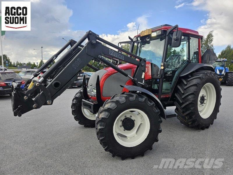 Valtra A75 AC Traktorid