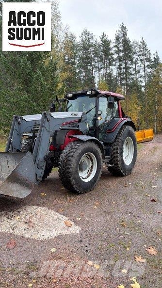 Valtra N121 HT 트랙터