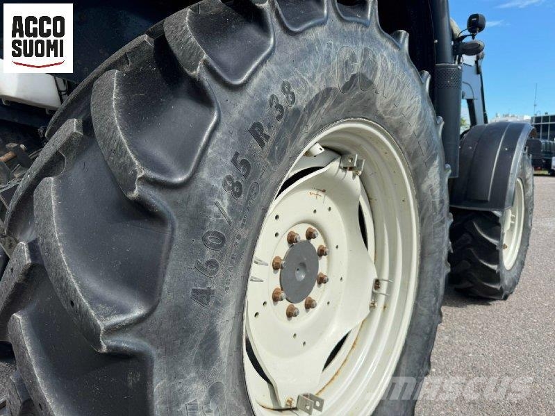 Valtra N123 HITECH Tractoren