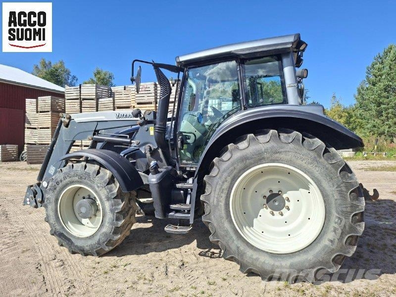 Valtra N163 D + EK Tractores