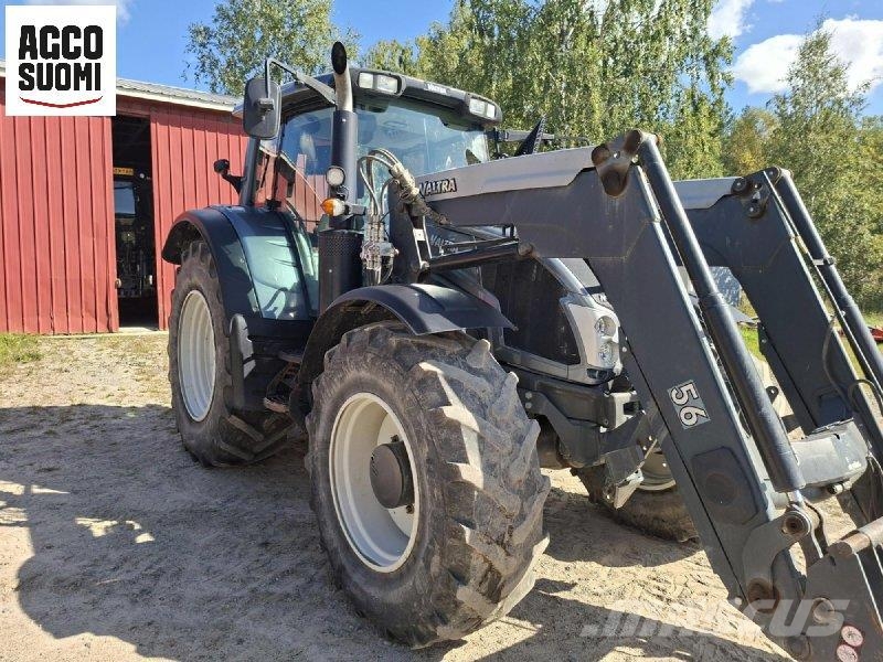 Valtra N163 D + EK Tractores