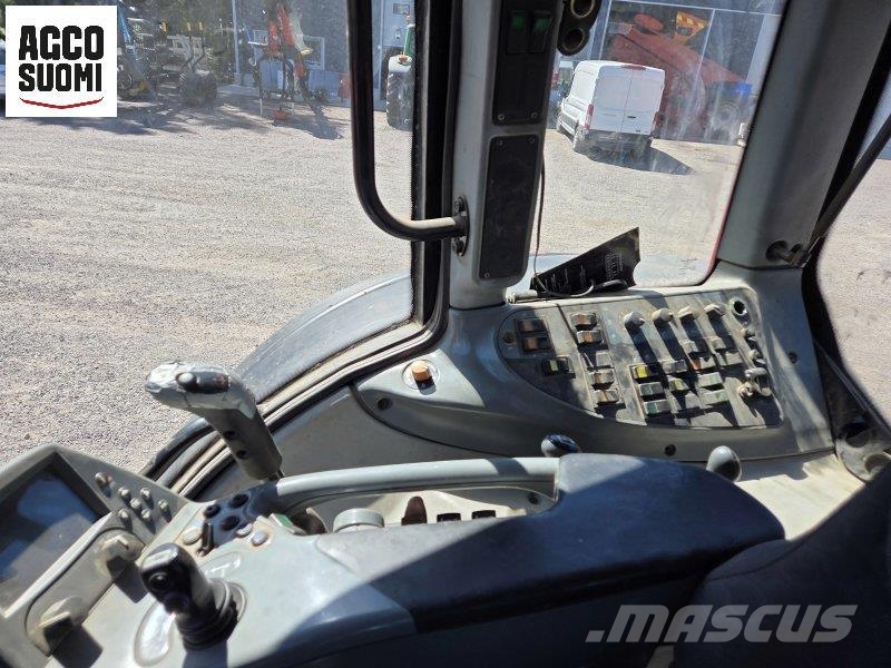 Valtra T151 ADVACED Traktorit