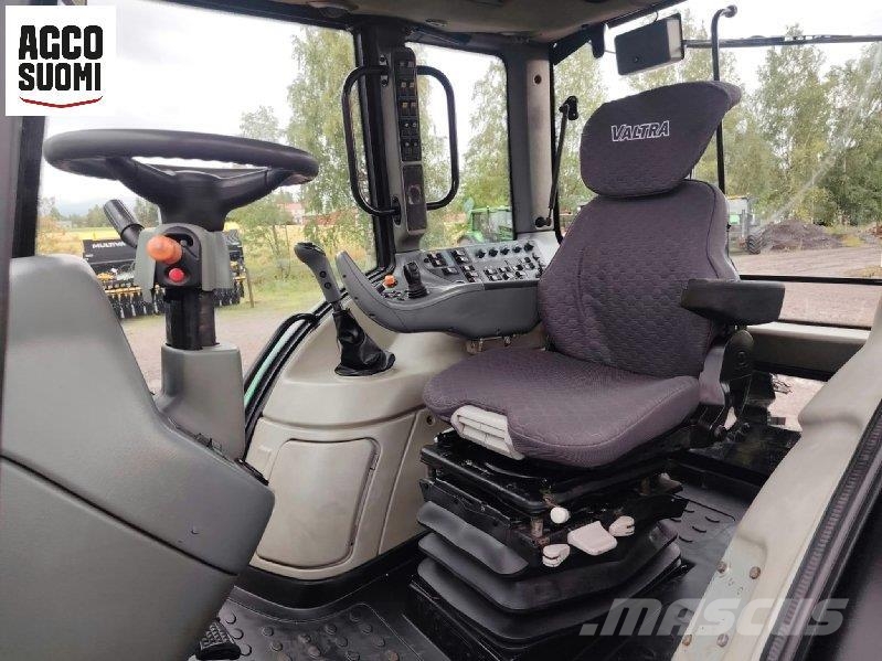 Valtra T151 ADVANCE الجرارات
