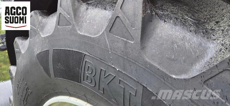 Valtra T151 HITECH Traktorid