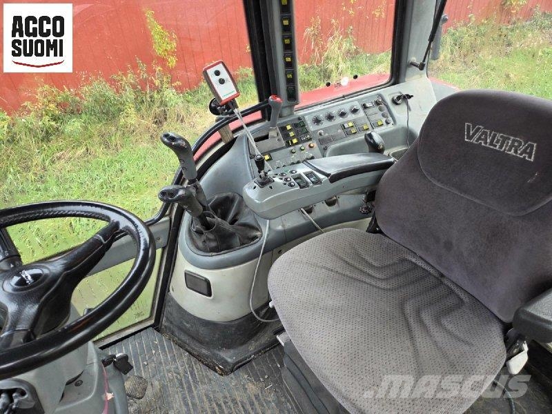 Valtra T160 HITECH Tractoare