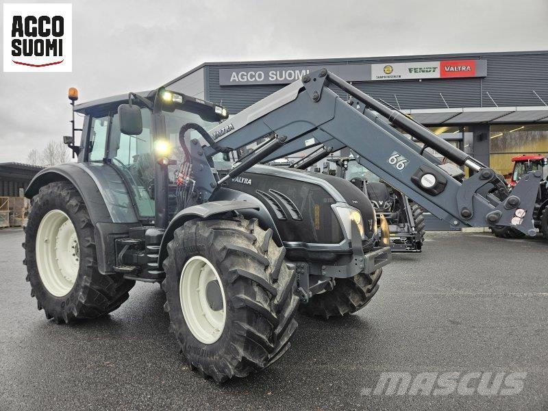 Valtra T163 ECO VERSU FL Traktoren