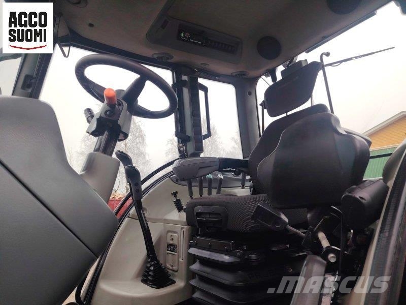 Valtra T171 Traktori