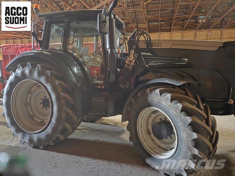 Valtra T202D Traktoriai