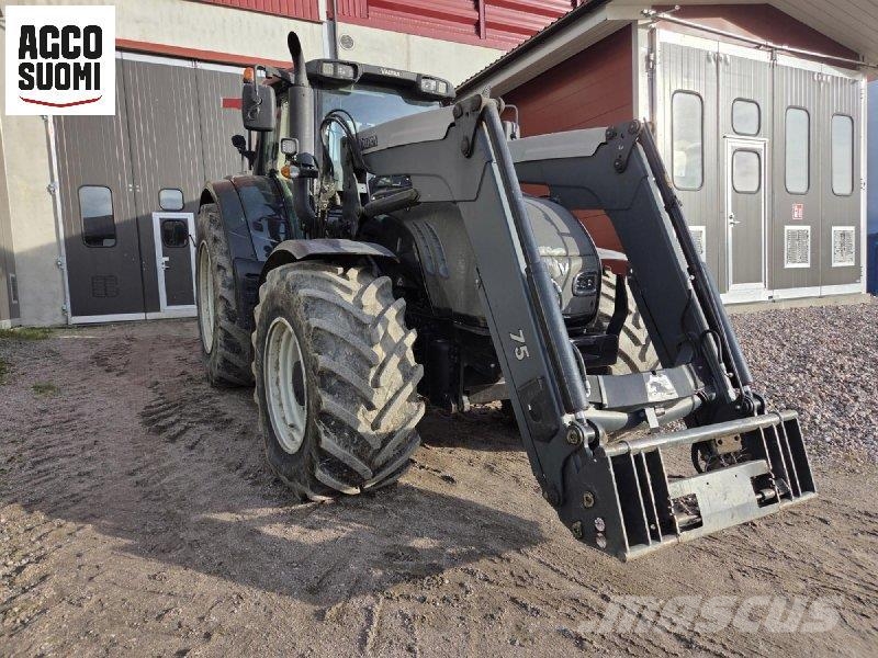 Valtra T202D Traktoriai