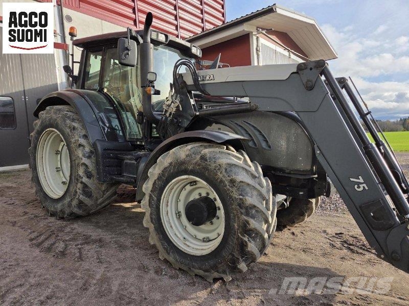 Valtra T202D Traktoriai