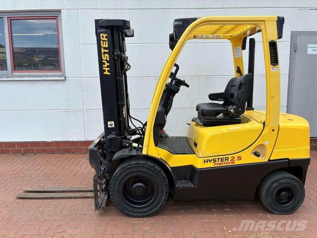 Hyster H 2.5FT شاحنات الديزل