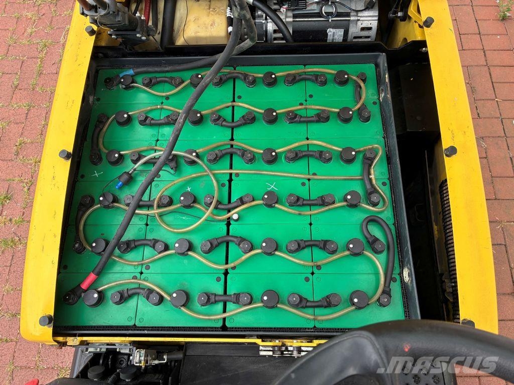 Hyster J 2.0 XN LWB شاحنات ذات رافعات شوكية تعمل بالكهرباء