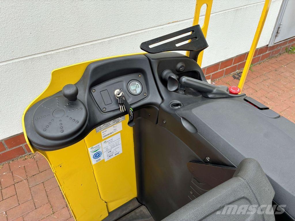 Hyster RP 2.0N Самохідні електроштабелери