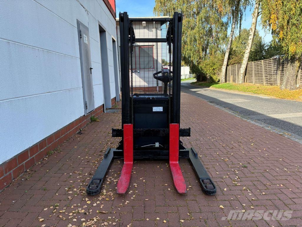 Hyster S 1.6SL 行走控制式堆積機