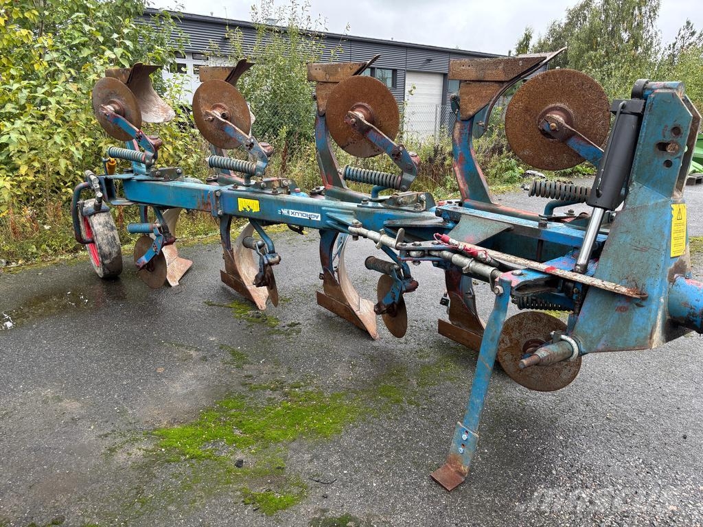 Agrolux 4-SIIPISET KÄÄNTÖAURAT Plugovi obrtači