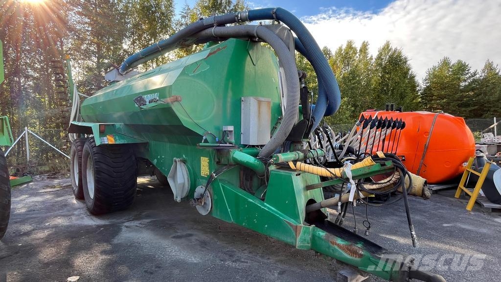 Agronic 20M3 PUMPPUK.+8M KIEKKOM. スラリータンカー