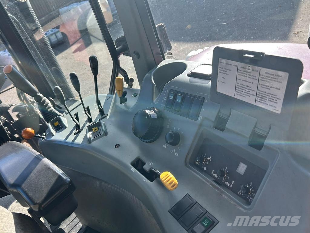 Case IH MAXXUM MX100C Traktori