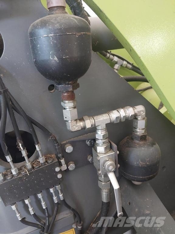 CLAAS 535 20 KM/H ماكينات زراعية - غير ذلك