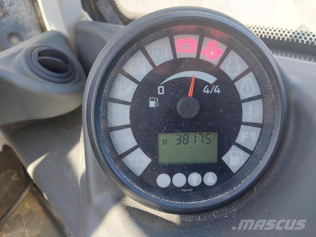 CLAAS 535 20 KM/H ماكينات زراعية - غير ذلك