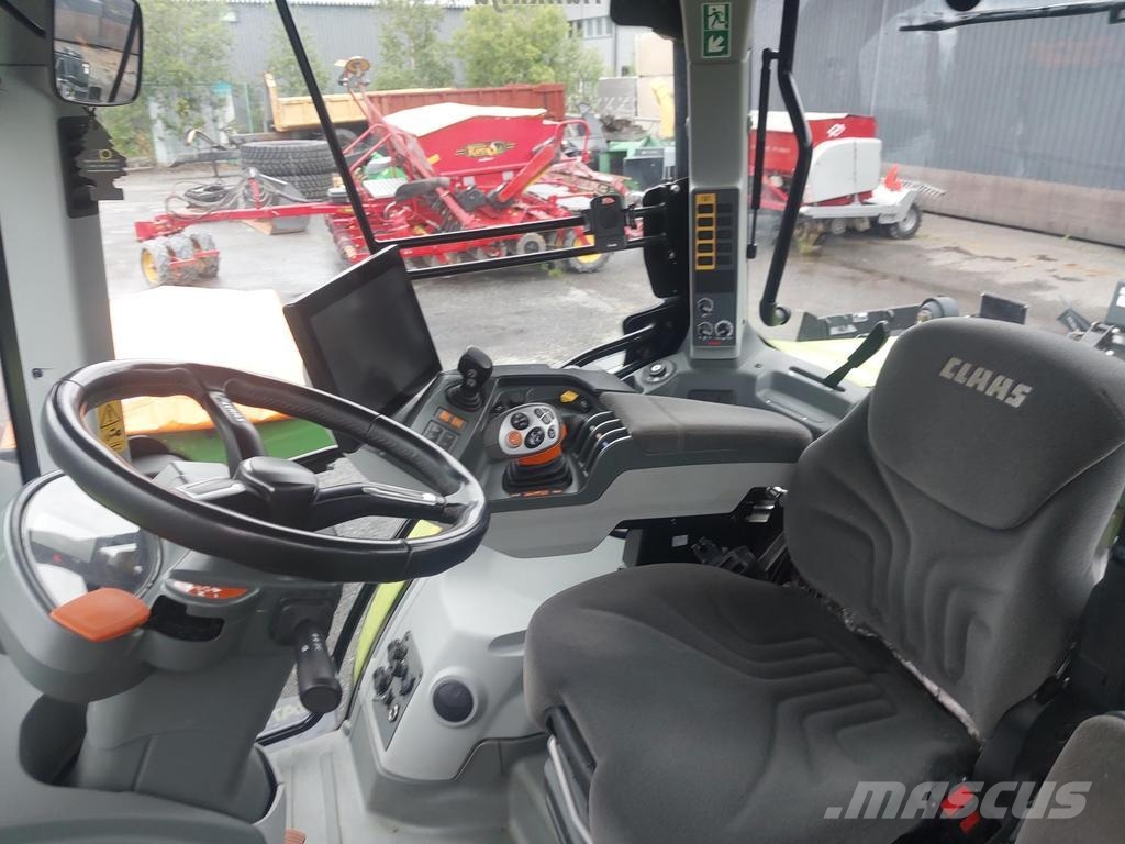 CLAAS 550 CEBIS CMATIC 트랙터