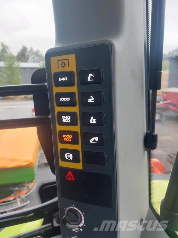 CLAAS 550 CEBIS CMATIC 트랙터