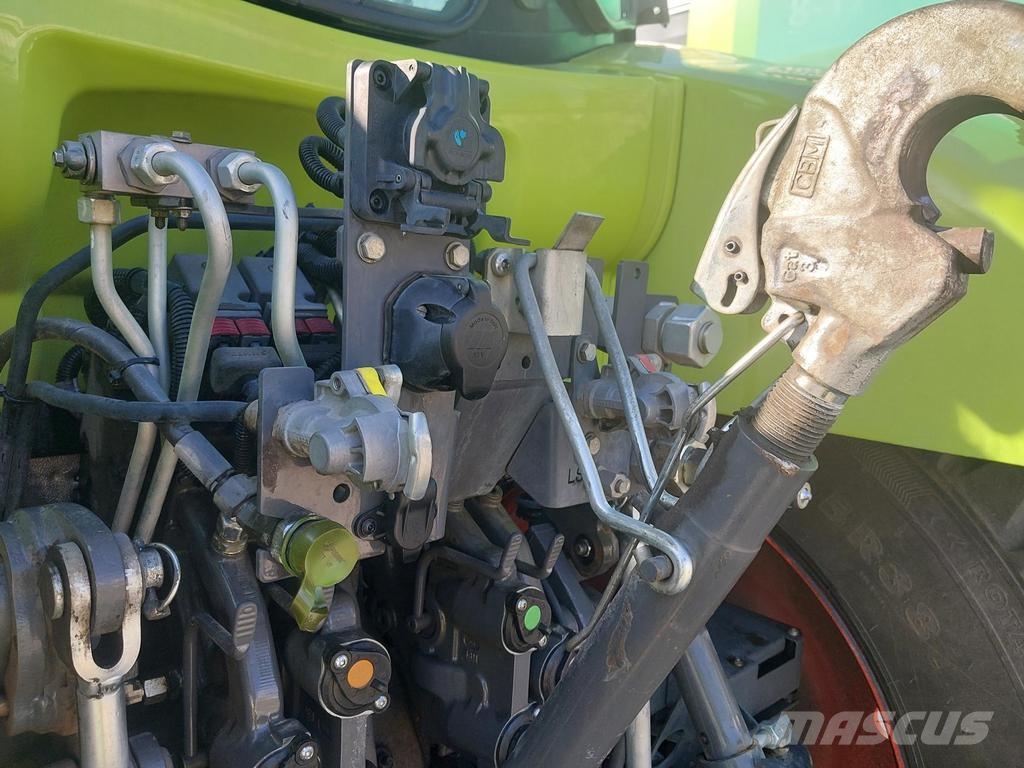 CLAAS 550 CEBIS CMATIC 트랙터