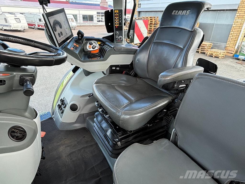 CLAAS ARION 660 CEBIS CMATIC الجرارات