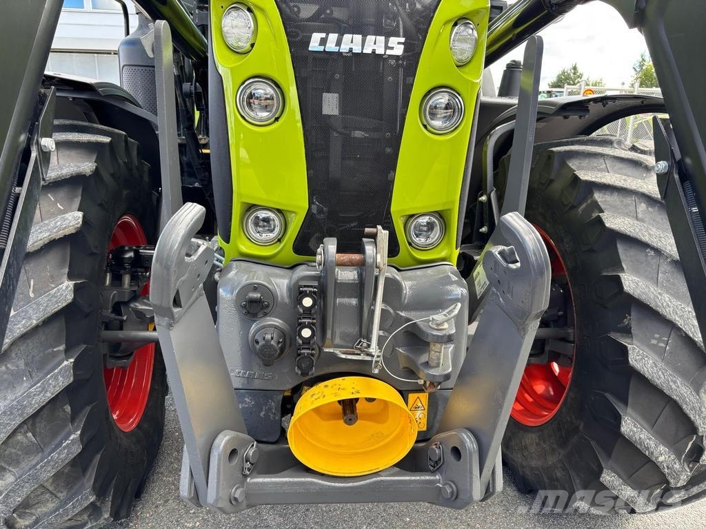 CLAAS ARION 660 CEBIS CMATIC الجرارات