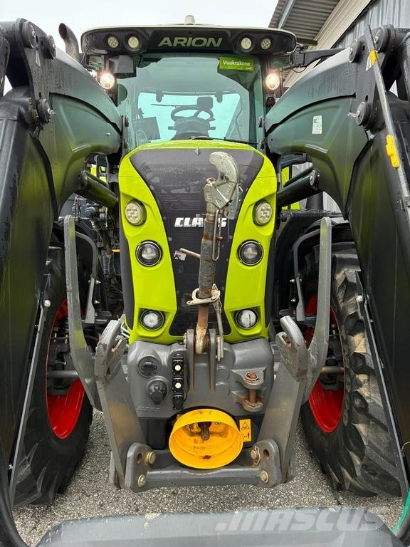 CLAAS ARION 660 CEBIS CMATIC الجرارات