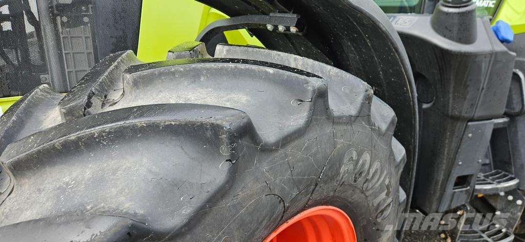 CLAAS AXION 870 CEBIS CMATIC 트랙터