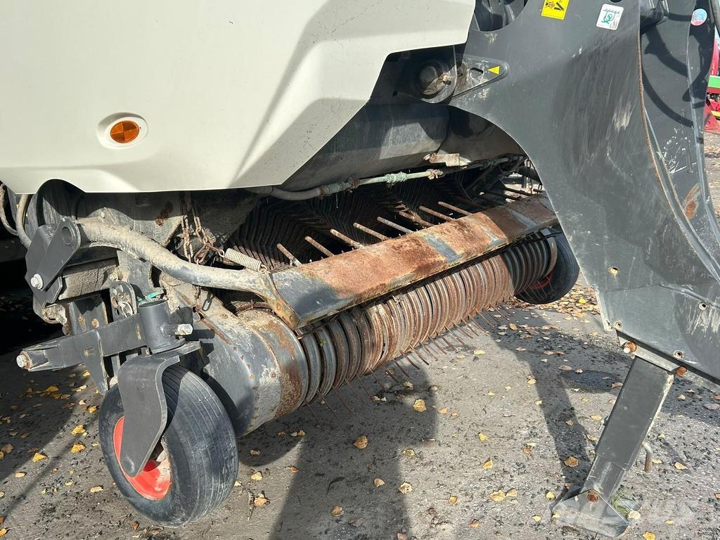 CLAAS CARGOS 9600 TRIDEM Savikrovės priekabos