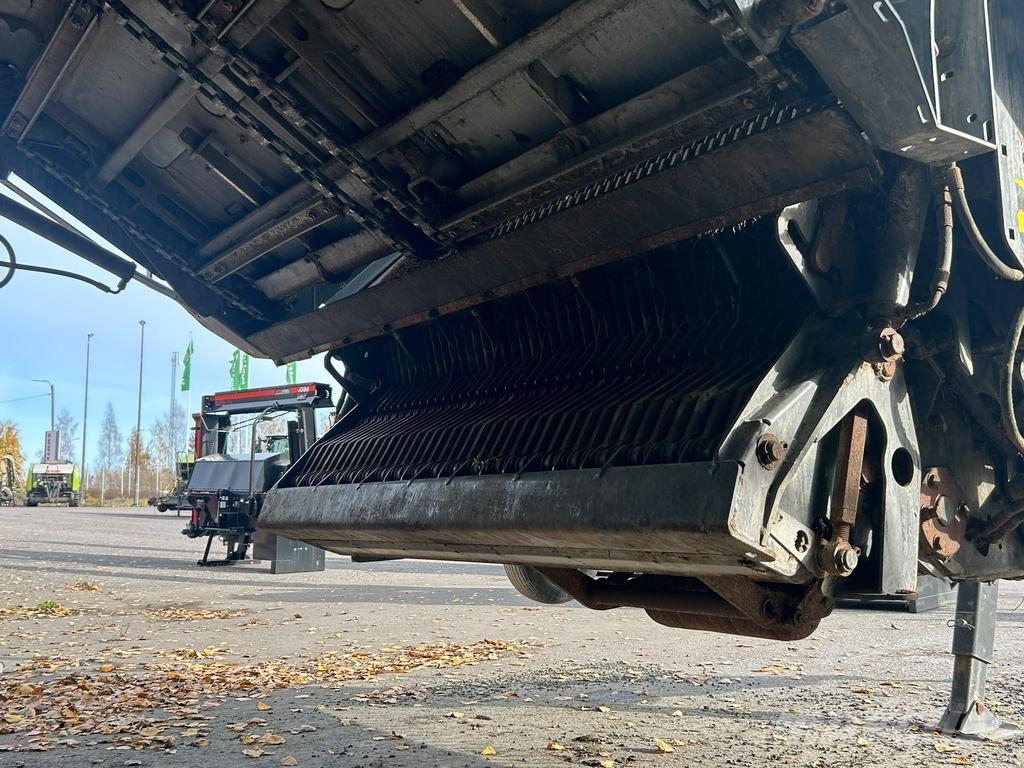 CLAAS CARGOS 9600 TRIDEM Savikrovės priekabos