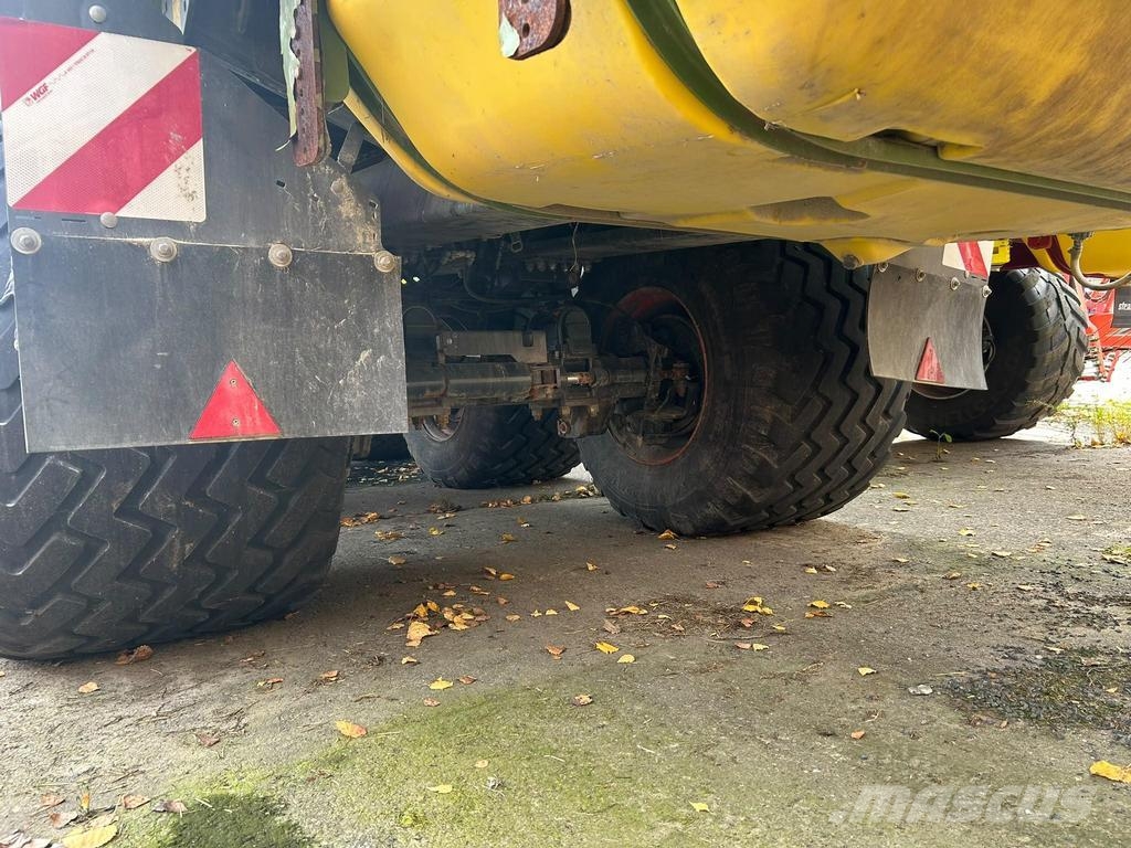 CLAAS CARGOS 9600 TRIDEM Savikrovės priekabos