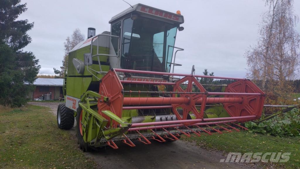 CLAAS DOMINATOR 58S Mähdrescher
