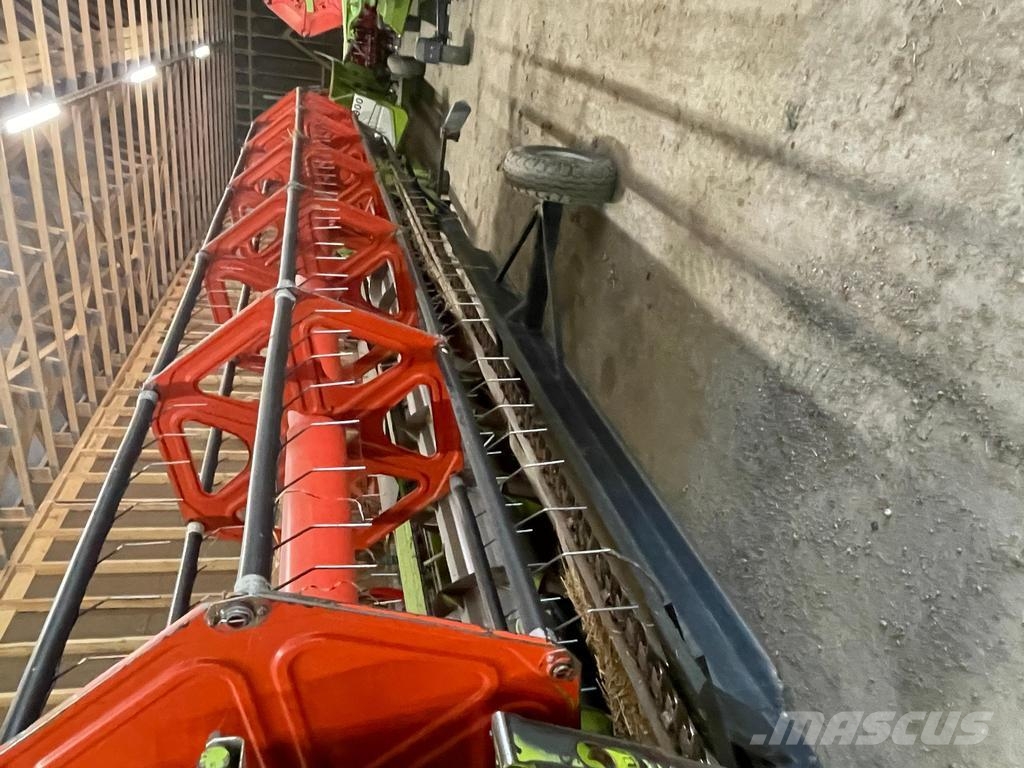 CLAAS DOMINATOR MEGA 218 Θεριζοαλωνιστικές μηχανές