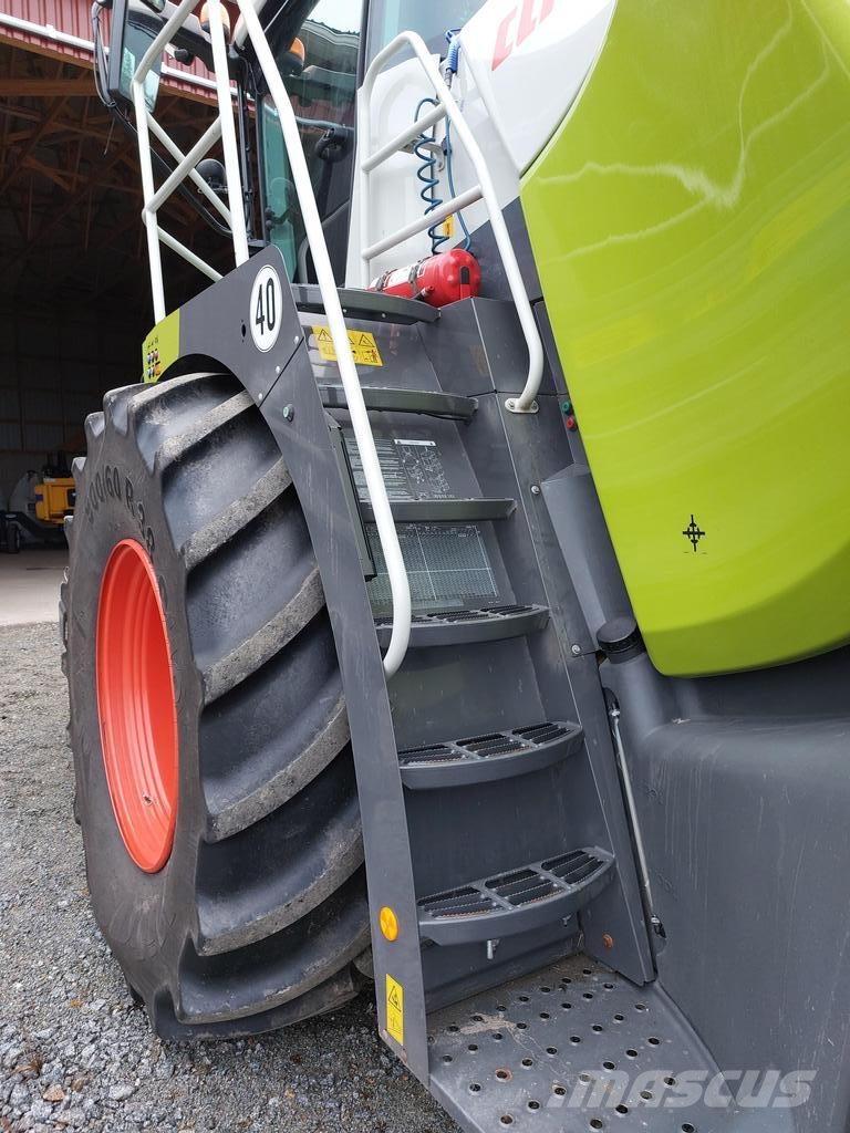 CLAAS JAGUAR 930 自走式青贮饲料收割机