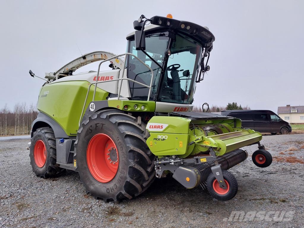 CLAAS JAGUAR 930 自走式青贮饲料收割机