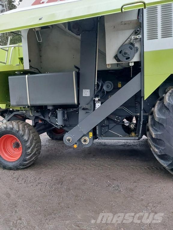 CLAAS MEDION 310 Θεριζοαλωνιστικές μηχανές