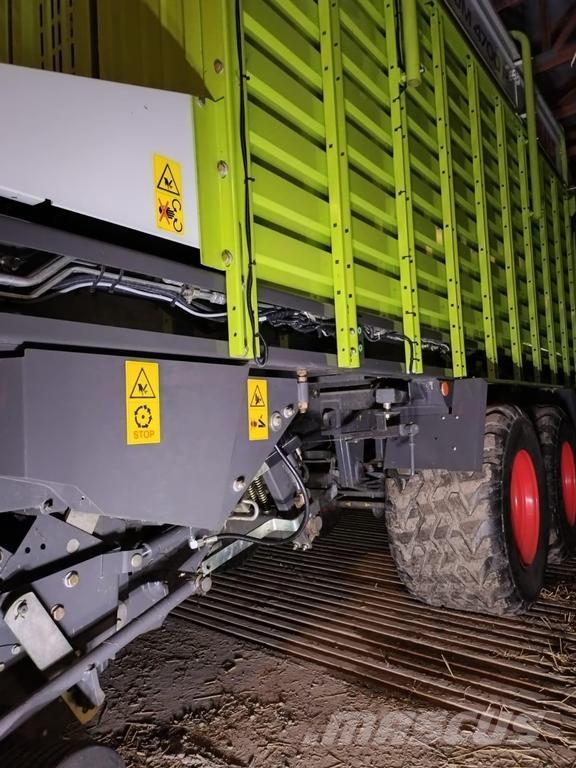 CLAAS QUANTUM 4700 자동 적재 트레일러