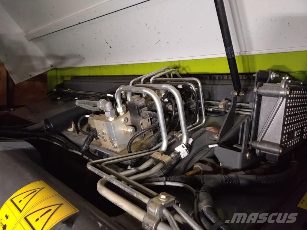 CLAAS QUANTUM 4700 자동 적재 트레일러