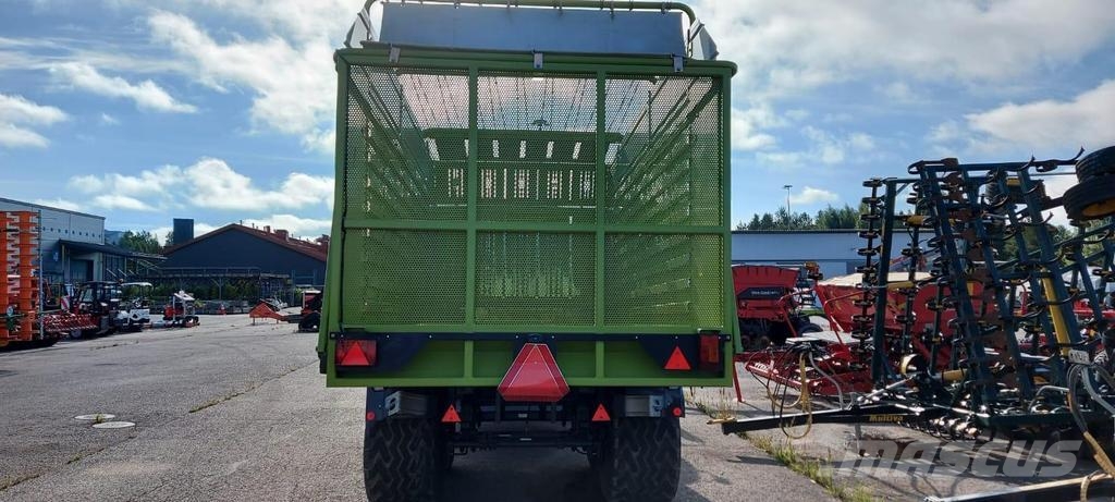 CLAAS QUANTUM 4700 자동 적재 트레일러