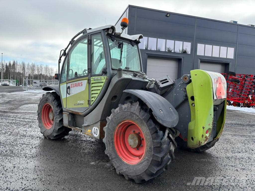 CLAAS SCORPION 7040 Телескопічні навантажувачі