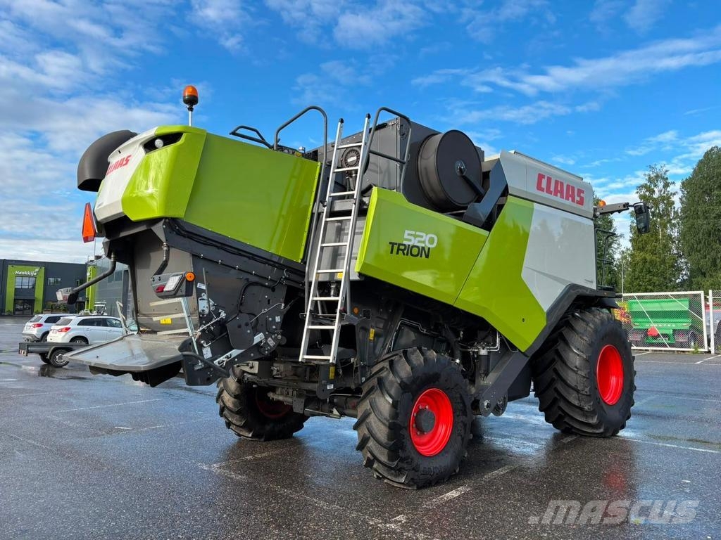 CLAAS TRION B 520 4WD Θεριζοαλωνιστικές μηχανές