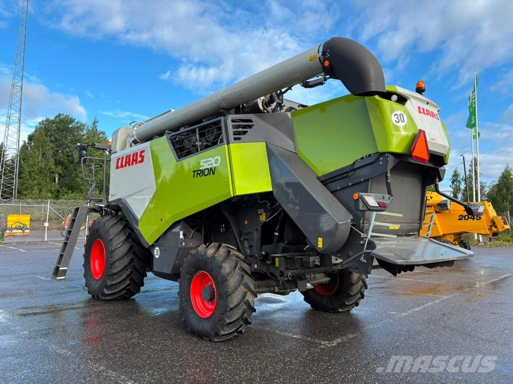 CLAAS TRION B 520 4WD Θεριζοαλωνιστικές μηχανές