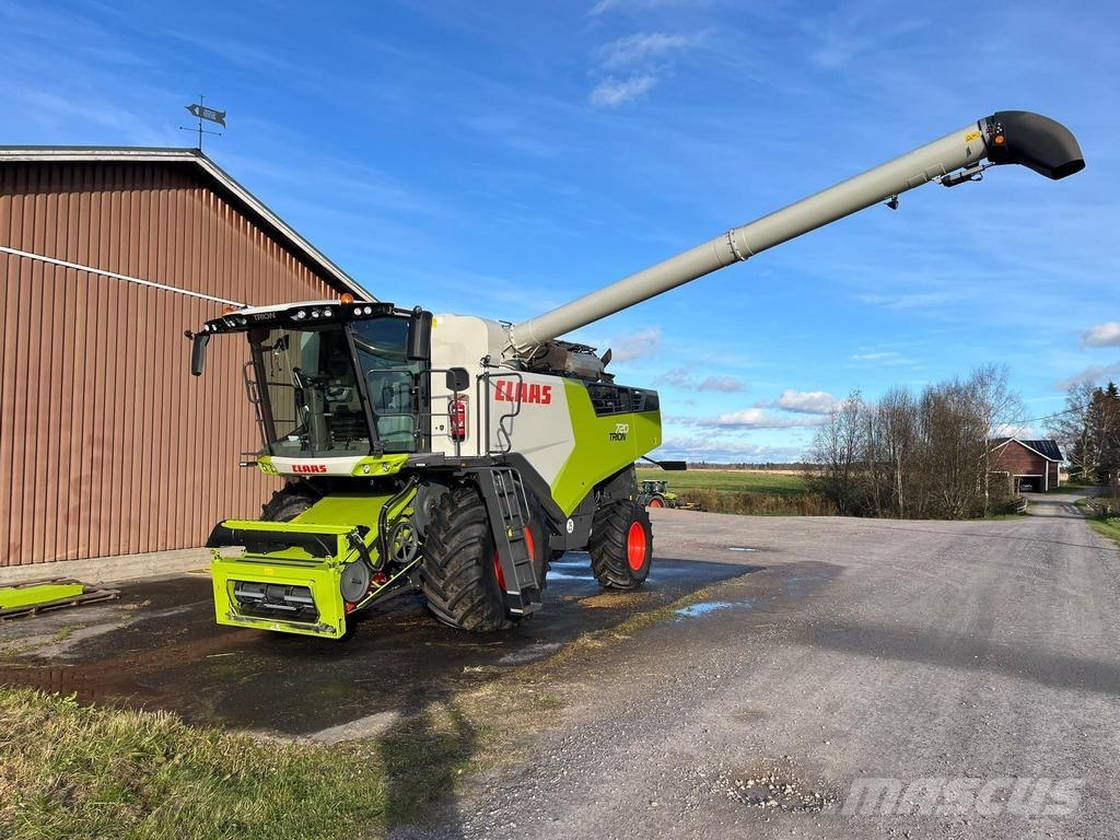 CLAAS TRION B720 Skurtreskere