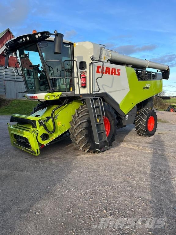 CLAAS TRION B720 Skurtreskere