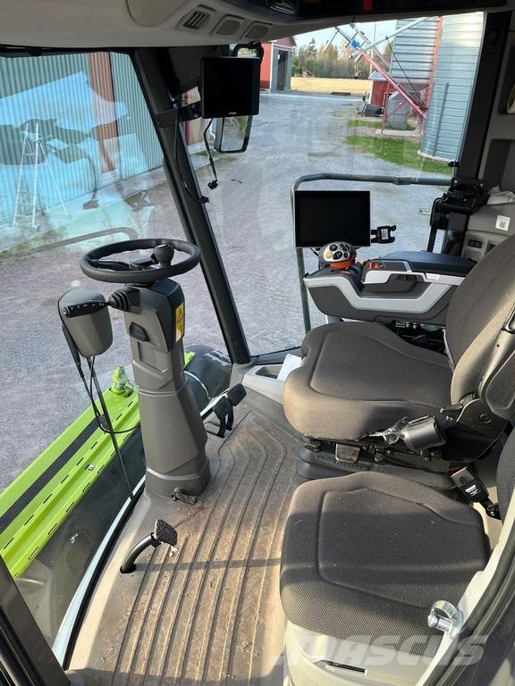 CLAAS TRION B720 Skurtreskere