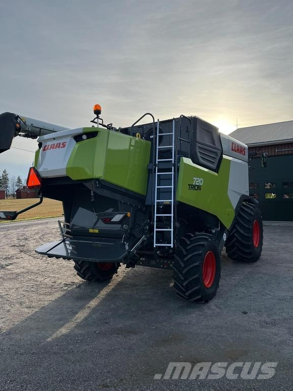 CLAAS TRION B720 Skurtreskere