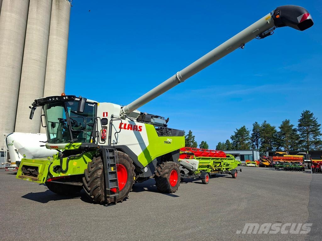 CLAAS TRION B750 Ceifeiras debulhadoras
