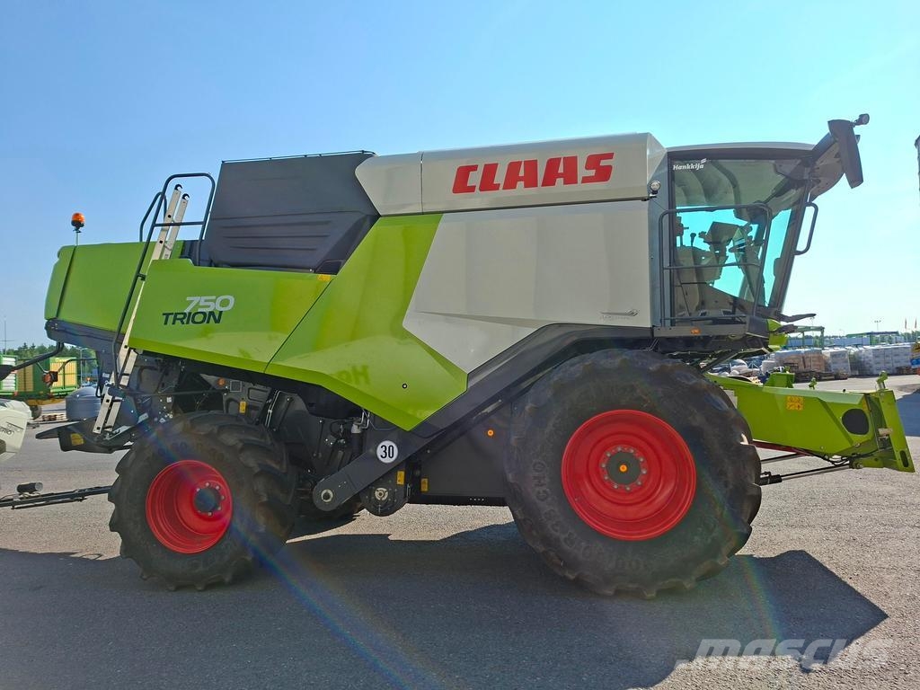 CLAAS TRION B750 Ceifeiras debulhadoras